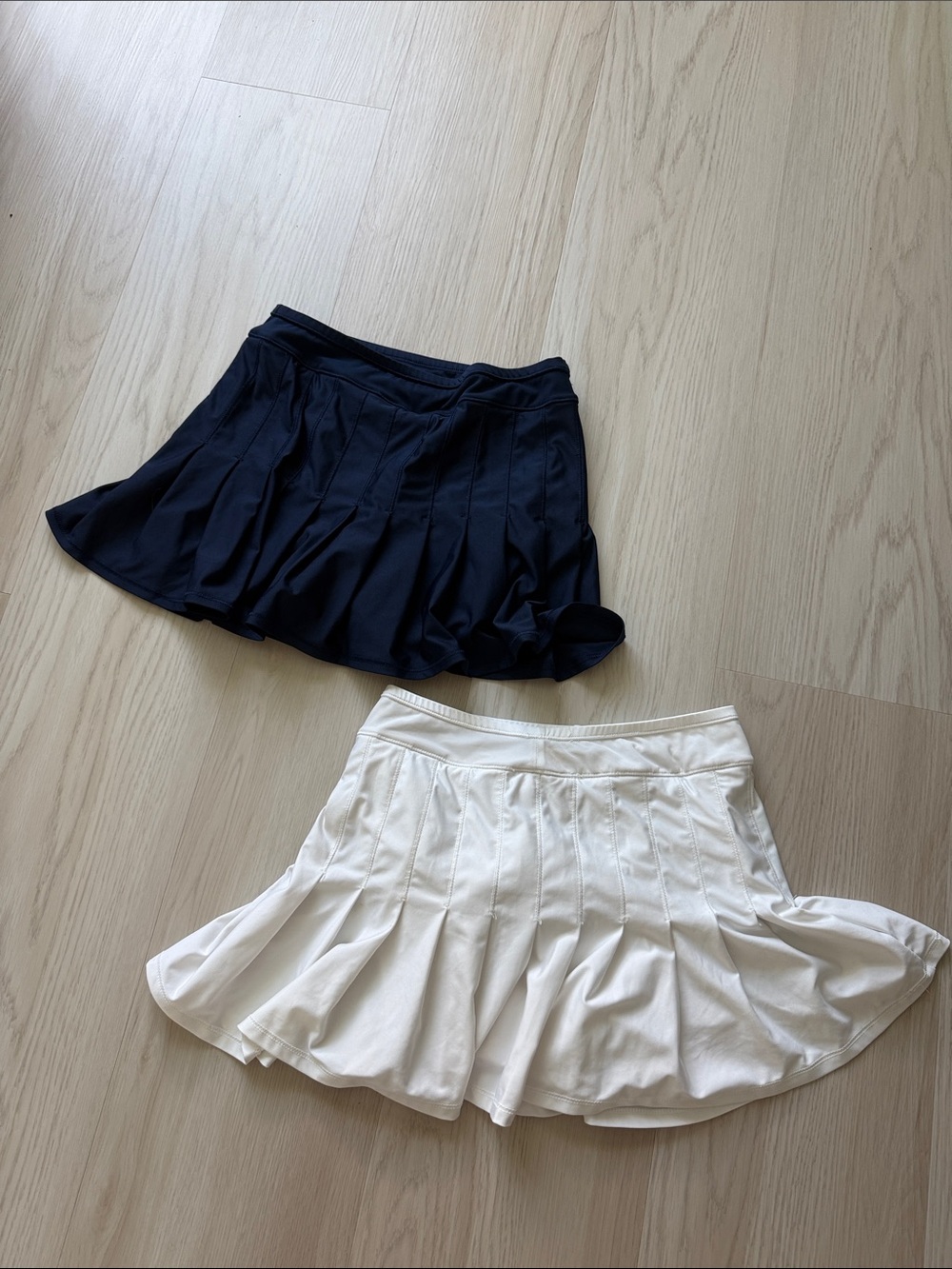 Lucky in Love Women’s Pleated Tennis Skirt - Navy and White SM